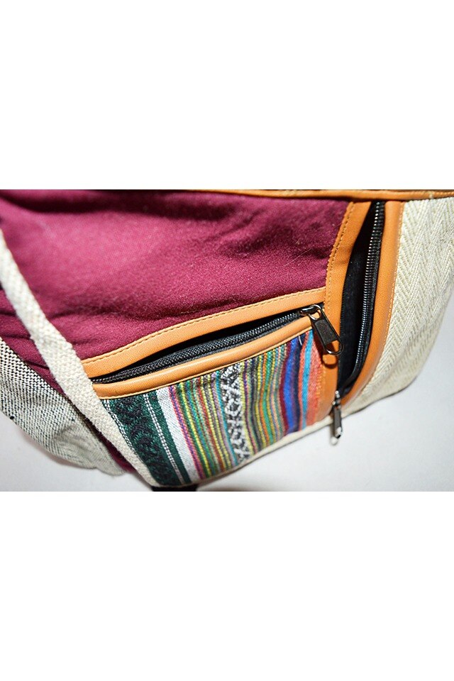 Rucsac Nepal, canepa si bumbac, 6 buzunare exterioare, 1 buzunar interior pentru laptop, Multicolor, Mare