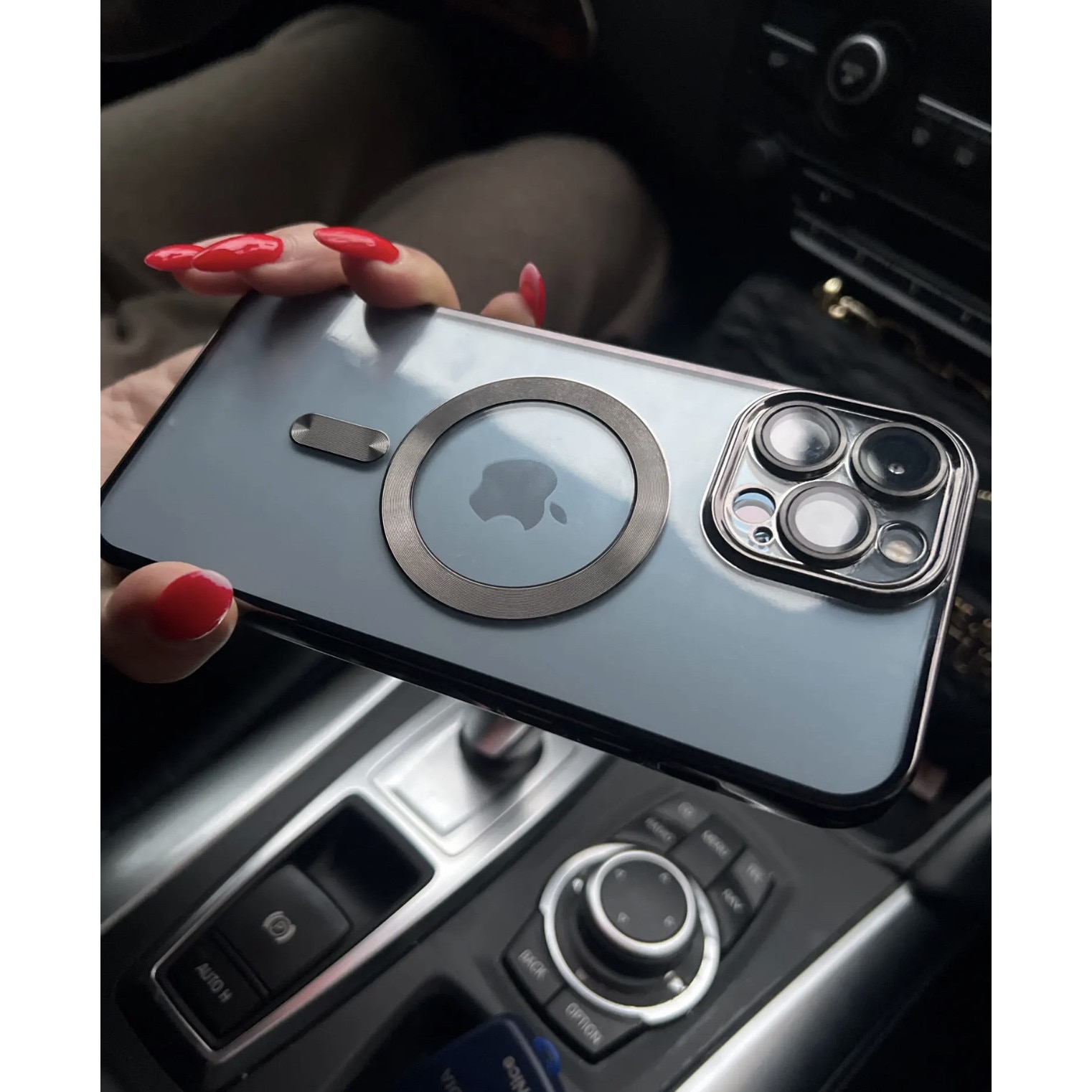 Husa din silicon cu margini metalizate Ultra-Soft, Luxury Magsafe, compatibila cu iPhone 14 Pro Max / Negru