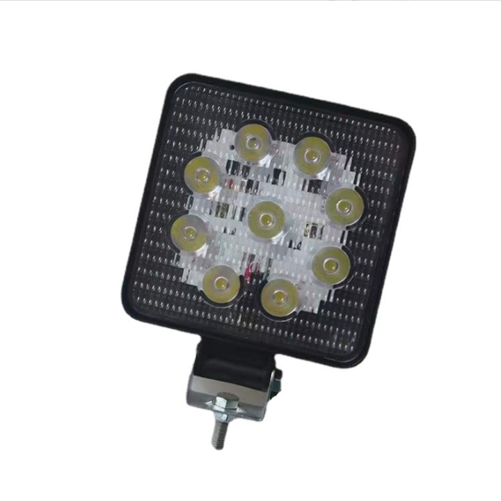 27W LED projektor munkához, terepjárókhoz, gépekhez, autóhoz, fekete