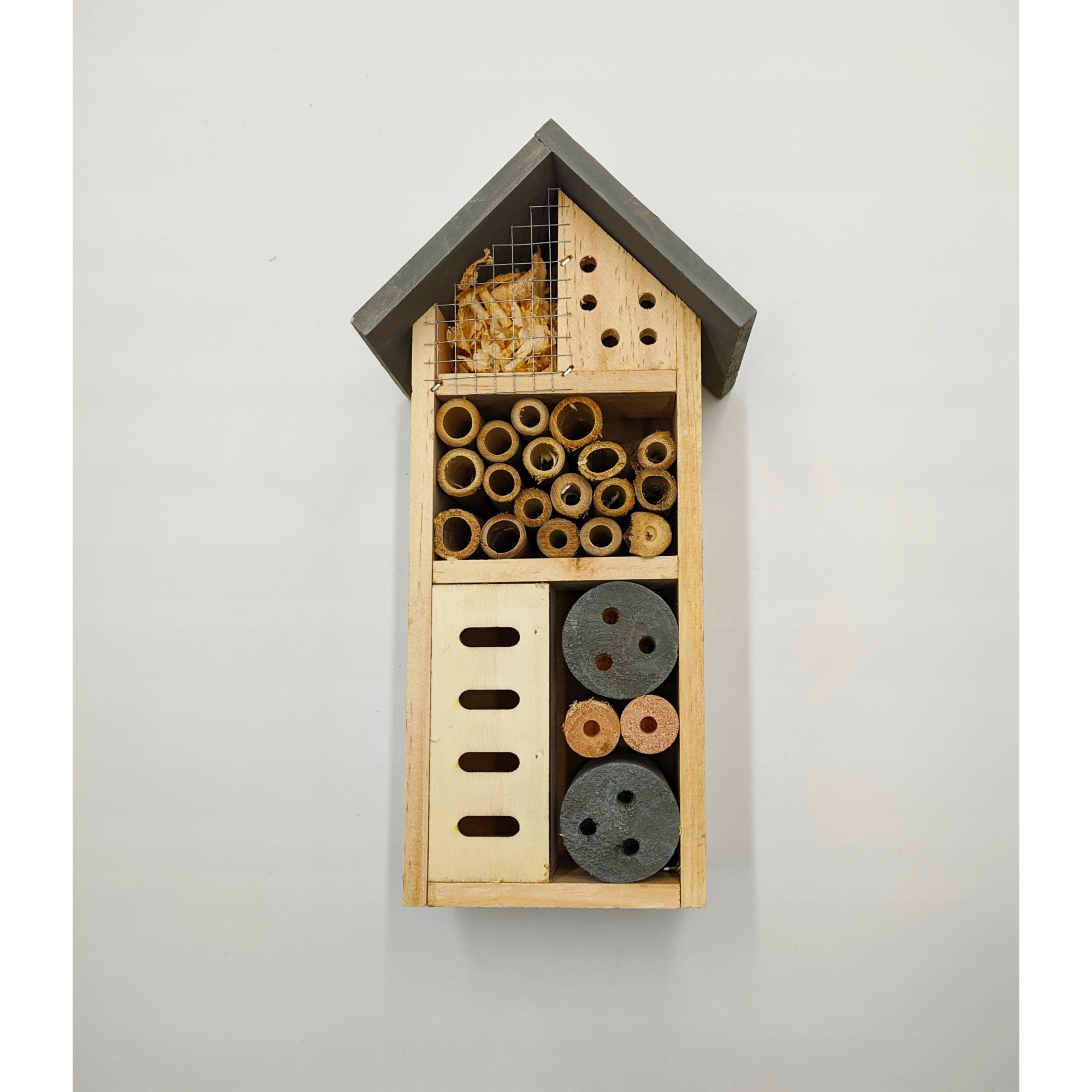 Casuta insecte, Lemn, 13.5 cm x 26 cm x 8.5 cm - eMAG.ro