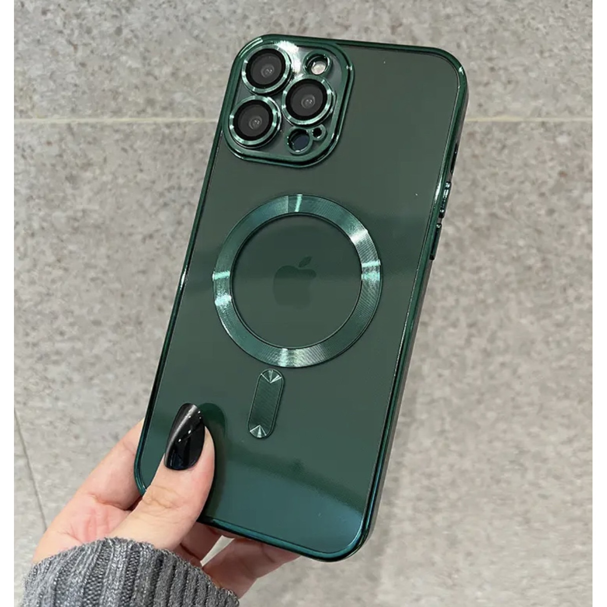 Husa din silicon cu margini metalizate Ultra-Soft, Luxury Magsafe, compatibila cu iPhone 11 / Verde