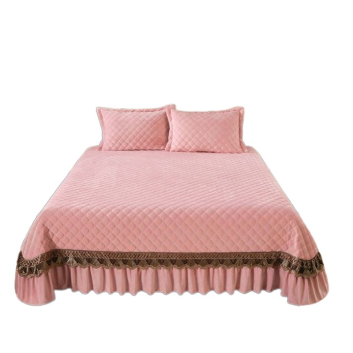 Юрган и 2 калъфки за възглавници, Капитонирано кадифе и златна бродерия, Jojo Home, 3 части, 2 души, Обикновени, 220X240 см, Розово