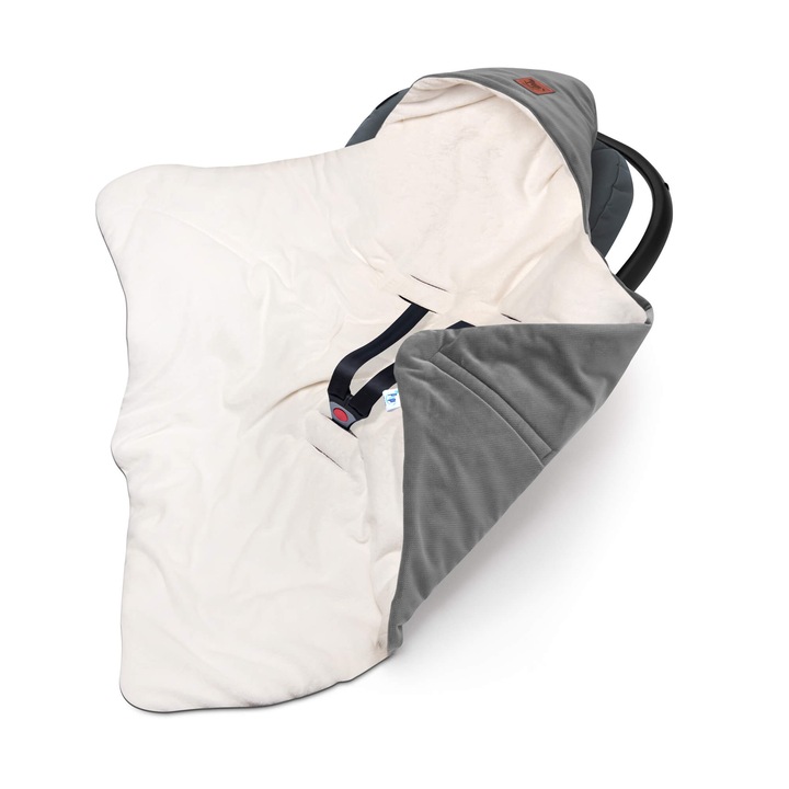 Paturica scaun auto bebelusi, Pepi Made in Poland, Poliester, 90x90 cm, Alb/Gri