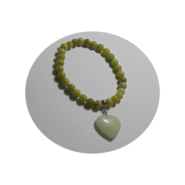 Jade karkötő szív medállal ( 14 cm körméret)