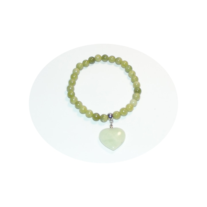 Jade karkötő szív medállal ( 20 cm körméret)