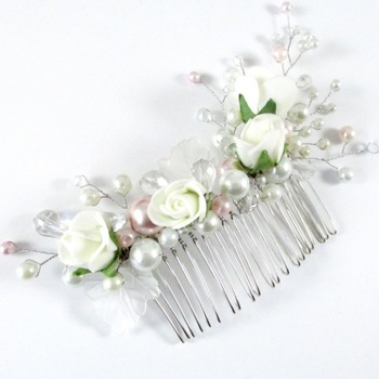 Accesoriu pieptene par alb cu flori artificiale Happy Bride pentru mireasa / nunta sau evenimente Accesoriu pieptene par alb cu flori artificiale Happy Bride pentru mireasa / nunta sau evenimente