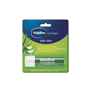 Balsam de buze hidratant si reparator Vaseline Lip Therapy cu extract natural de Aloe Vera, calmant, pentru buze uscate si crapate, protectie zilnica, volum 4.8g, efect revigorant, ingrijire profunda