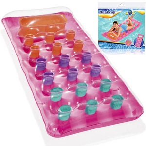 Saltele si mingi pentru plaja