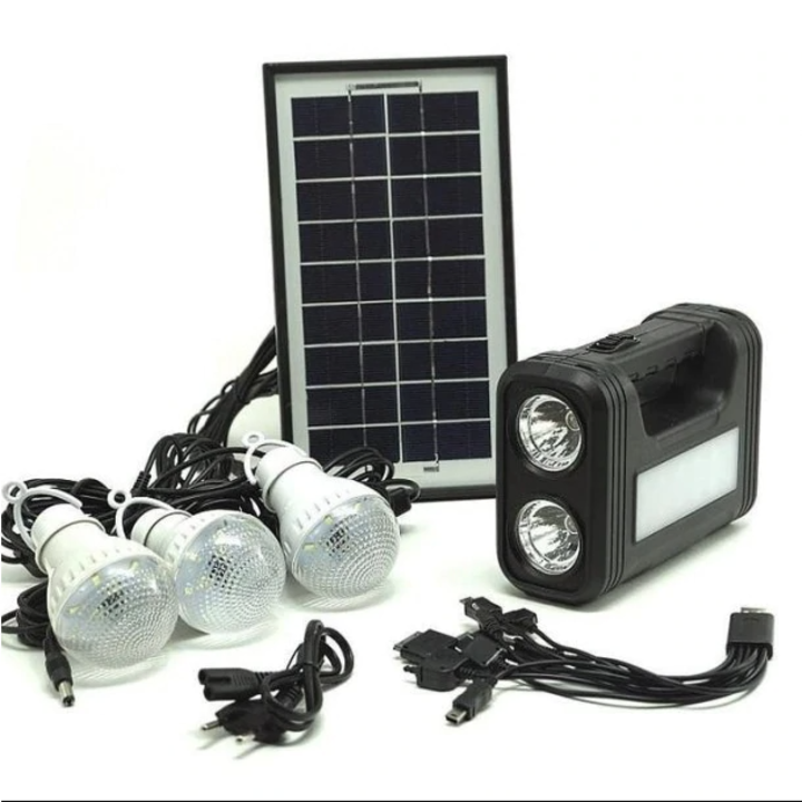Kit solar GD-Lite 8017 dotat cu dispozitive USB cu 3 becuri LED si acumulator de mare capacitate