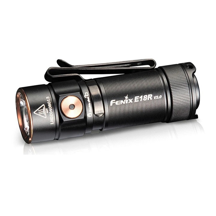 Ежедневен фенер FENIX E18R V2.0