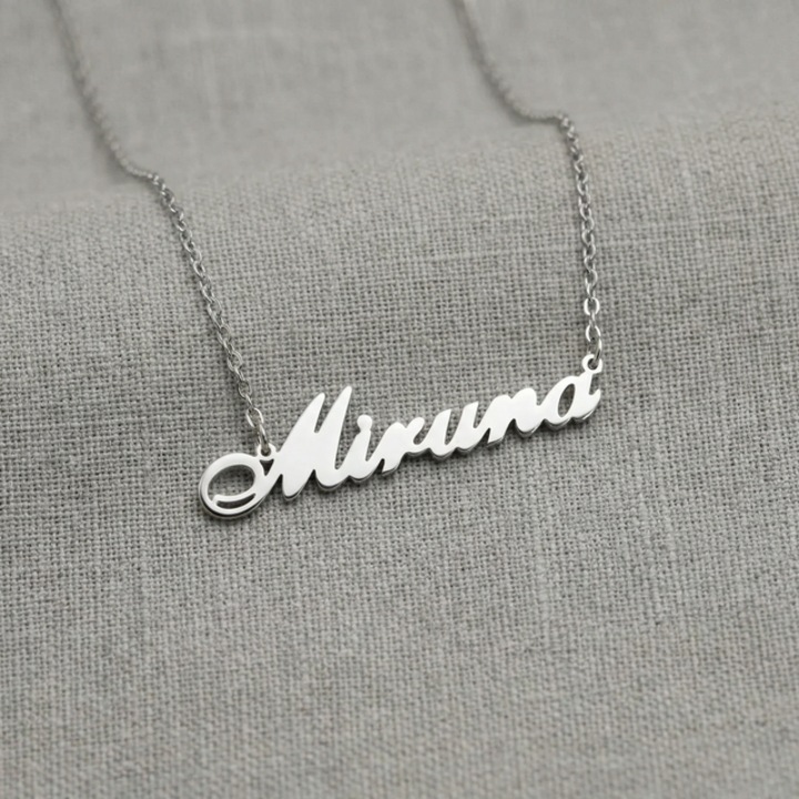 Lantisor din argint rodiat cu nume, Miruna, ARTOR LN86