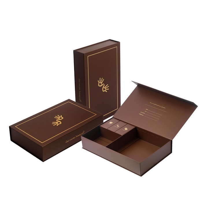 Kit Cutie Amintiri Bebelusi YouBook, 2 Compartimente, 3 Cutiute, 3 Plicuri, Set Stickere, Felicitare, Culoare Moko