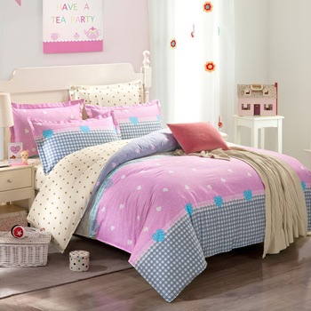 Lenjerie pat dubla, 4 piese, 100% Bumbac Ranforce, Cearsaf pilota 180 x 220, 2023176, Design Love House Lenjerie pat dubla, 4 piese, 100% Bumbac Ranforce, Cearsaf pilota 180 x 220, 2023176, Design Love House