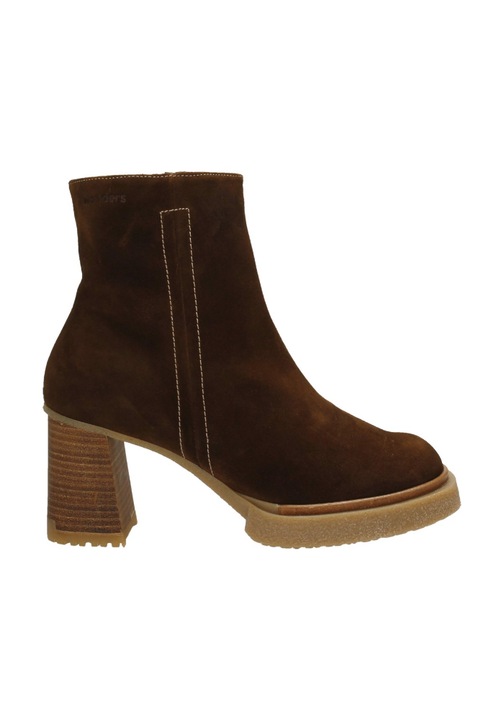 Botine Wonders, Maro