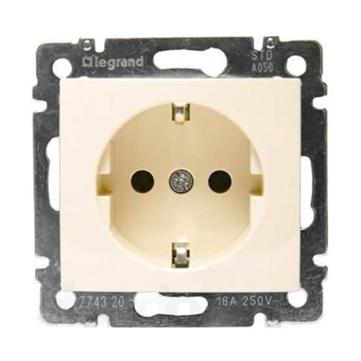 Гнездо Legrand Valena Life 753220 2P+E 16A Слонова кост