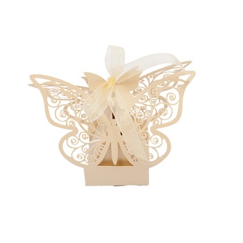 Marturii de nunta cutiute fluture ivory Marturii de nunta cutiute fluture ivory