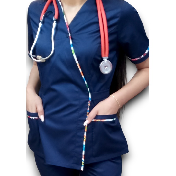 Bluza medicala tercot elastic, Kimono PremiumFlex Bleumarin, cu insertie florala, Marimea 38, Colectia Halatul meu, AMA Medical Scrubs