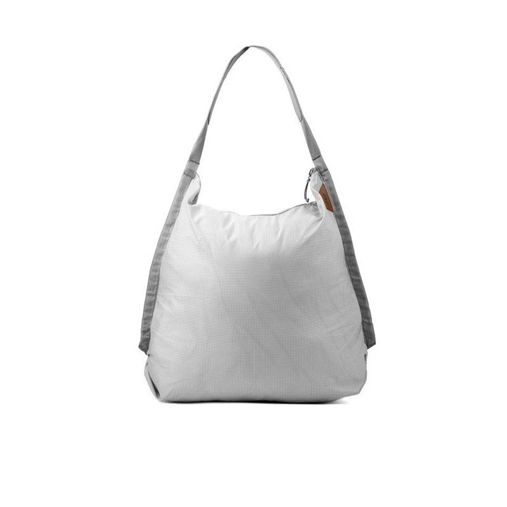 Чанта през рамо за пътуване, видео камера и аксесоари Peak Design Packable Tote, 12L, Raw