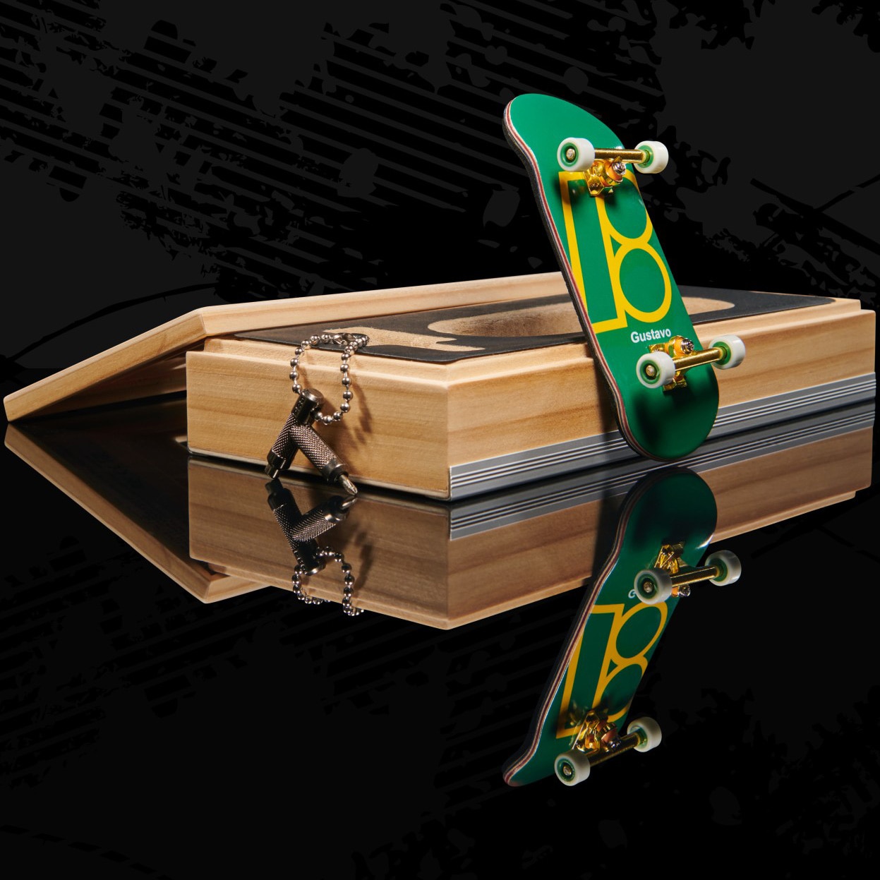 Комплект Tech Deck Pro Series, Fingerboard i8 Planb и кутия за