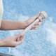 Termometru plutitor Mercaton® cu snur pentru masurarea temperaturii apei din piscine, 19 x 5 cm, Alb