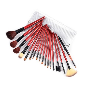 Set 18 pensule machiaj Cosmetic Silver - Make-up Profesional + Trusa Corector + Burete Machiaj Set 18 pensule machiaj Cosmetic Silver - Make-up Profesional + Trusa Corector + Burete Machiaj