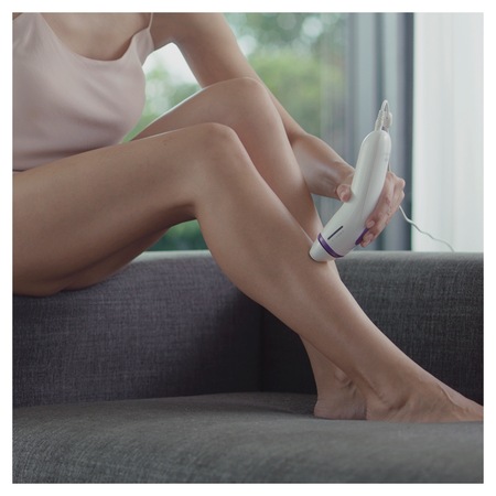 Epilator IPL Braun BD3001 + Gillette Venus, 250.000 pulsatii, SensoAdapt, Alb