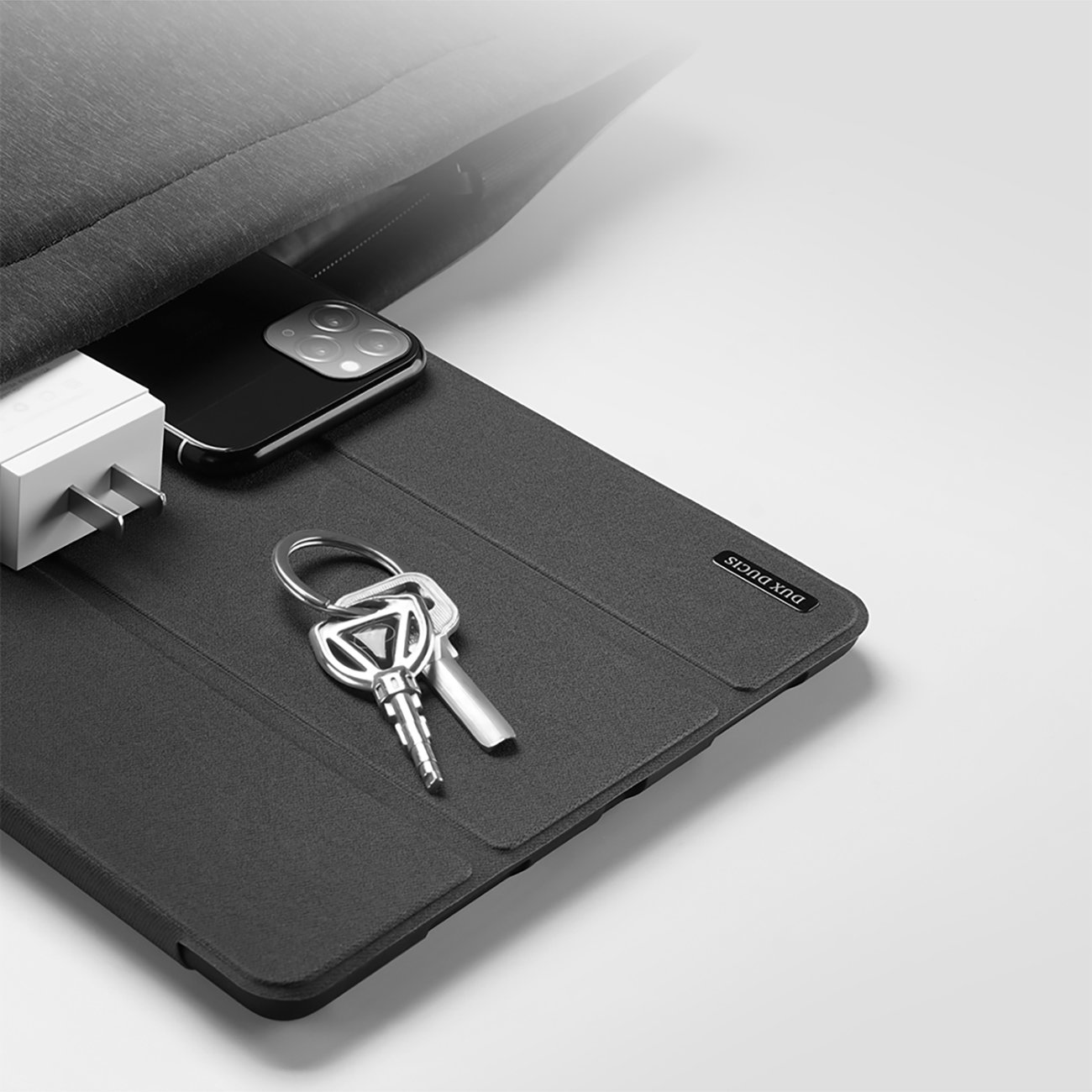 Husa DUX DUCIS DOMO pliabila cu depozitare creion pentru iPad 10 (2022) neagra