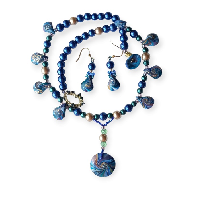 Set colier si cercei, handmade, albastru/auriu, din lut polimeric, 48 cm