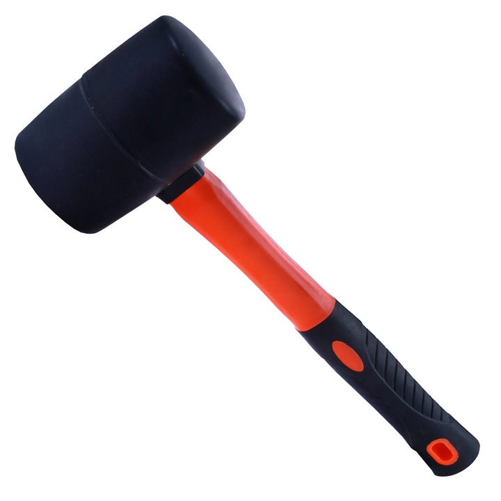 Гумен чук с пластмасова дръжка, 500гр