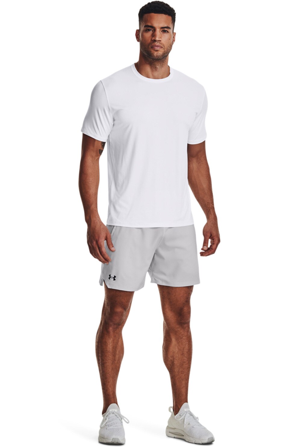 Under Armour, Pantaloni scurti cu banda logo in talie, pentru fitness Vanish Woven, Alb murdar, XL