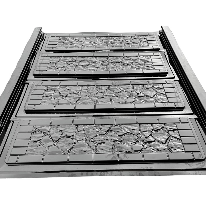 Set matrita gard, panou intreg, 4 matrite mijloc si 2 stalpi, model Rompa LIS, plastic ABS, negru