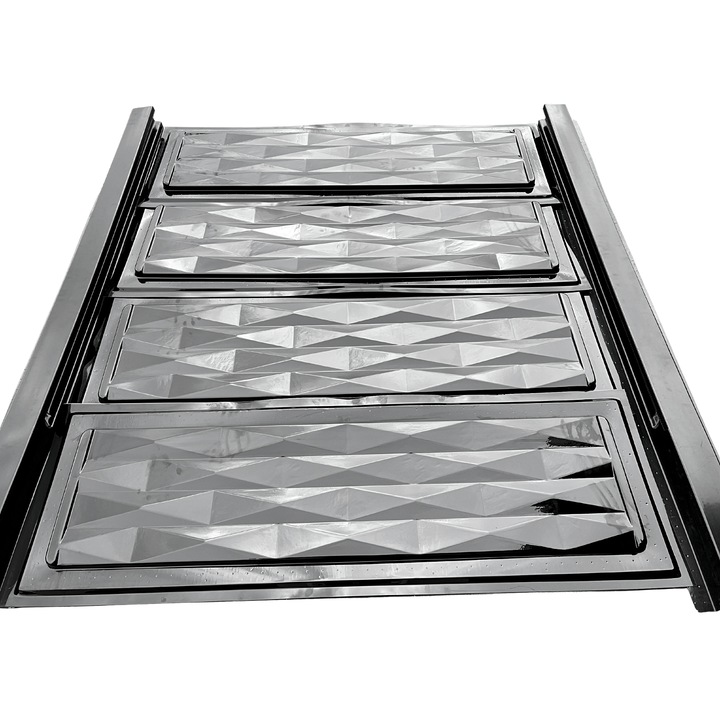 Set matrita gard, panou intreg, 4 matrite mijloc si 2 stalpi, model Racheta LIS, plastic ABS, negru