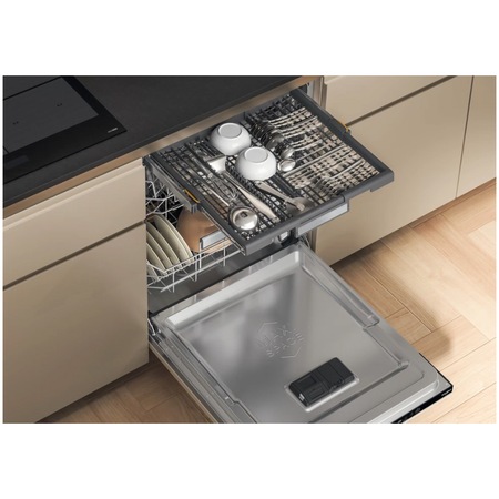 Masina de spalat vase incorporabila Whirlpool W7IHT40T, 15 seturi, 8 programe, Tehnologia Al 6-lea Simt, NaturalDry, Clasa C, PowerCleanPro, Pornire cu intarziere, 60 cm
