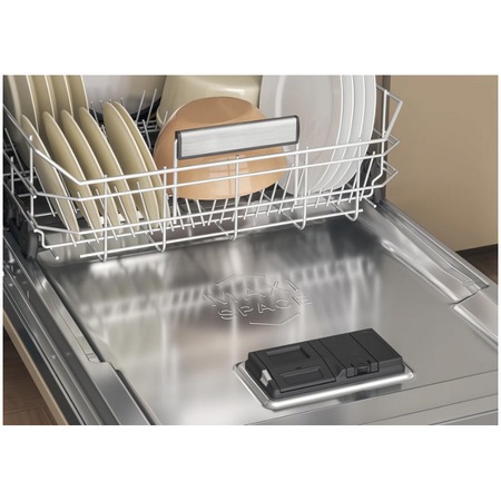 Masina de spalat vase incorporabila Whirlpool W7IHT40T, 15 seturi, 8 programe, Tehnologia Al 6-lea Simt, NaturalDry, Clasa C, PowerCleanPro, Pornire cu intarziere, 60 cm