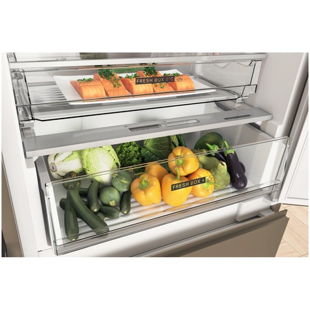 Combina frigorifica incorporabila Whirlpool WHSP70T122, 394 l, Total NoFrost, Tehnologia Al 6-lea Simt, Clasa D, H 193.5 cm