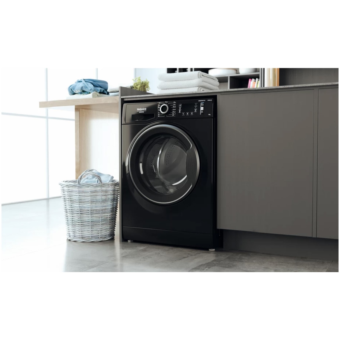 Masina de spalat rufe Hotpoint Natis NLCD946BSAEUN, 9 kg, 1400 rpm, Clasa A, Motor Inverter, Steam Refresh, Steam Hygiene, Display LCD, Negru