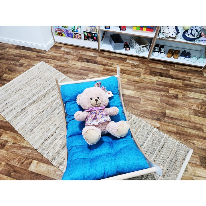 Монтесори тип Pikler, Полукръг със синя възглавница