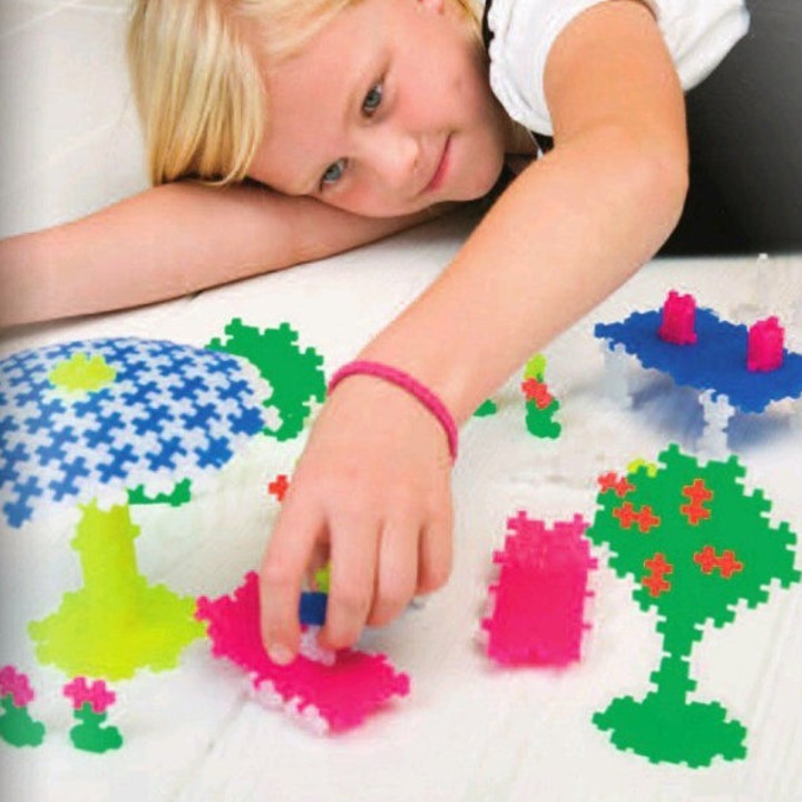 PlusPlus Gofri építőkészlet, 600 db, 5 év, 11x11x11cm, többszínű