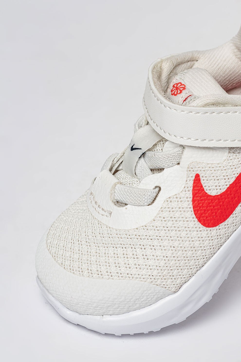 Nike revolution online 27