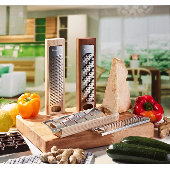 Razatoare manuala multifunctionala Legnoart, Gratta, ideala pentru branza, legume, fructe, lama din otel inoxidabil, durabila, rezistenta, lemn din frasin solid, finisaj realizat manual, frasin
