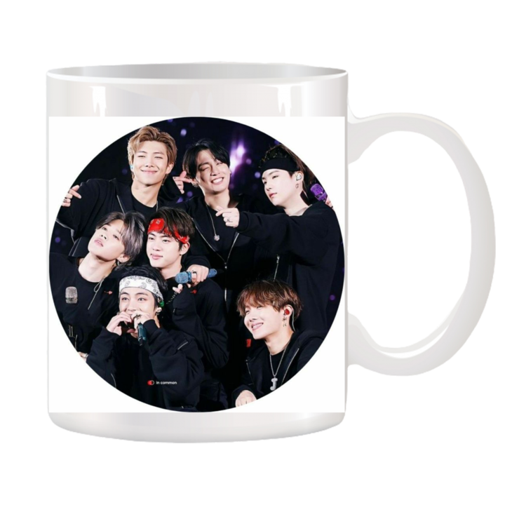 Személyre szabott kerámia bögre BTS Bangtan Boys Crew Formation, Stickers Factory, 330 ml