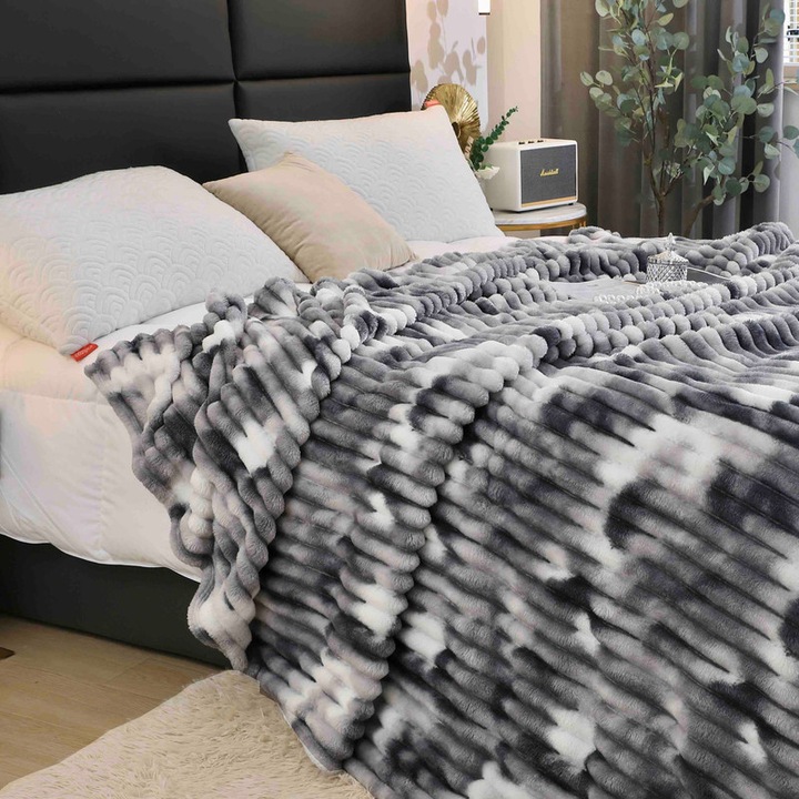 Пухкаво одеяло Cocolino, 200 x 230 см, 3D ефект, Черен/бял