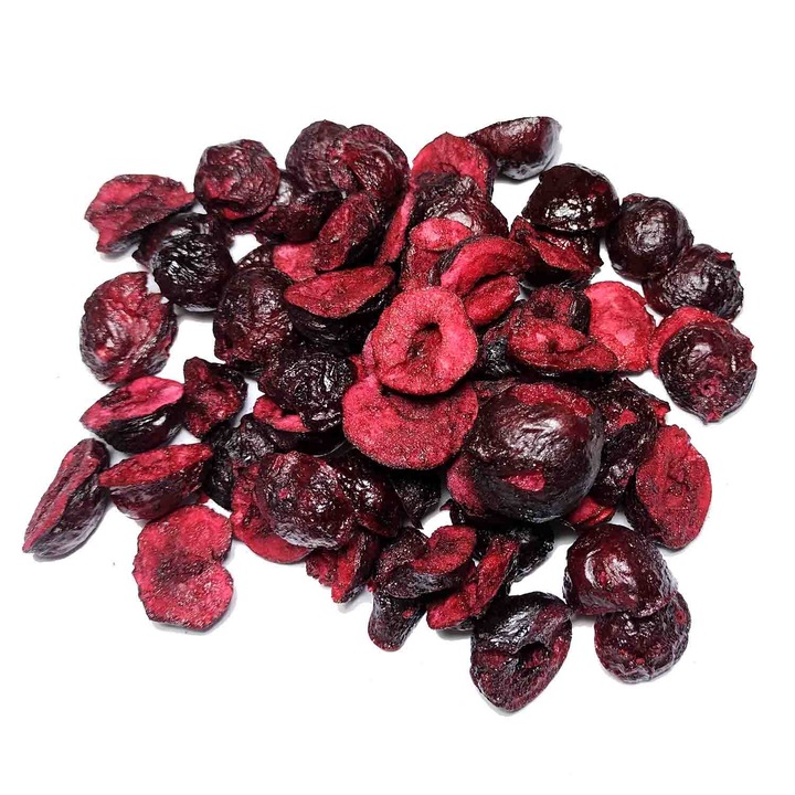 Jumatari de cirese uscate congelate, Natural Expert, 1kg