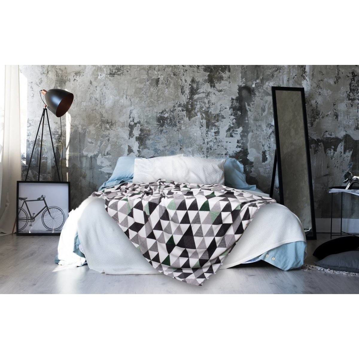 Patura 160 x 200 Microfibre Pietro Triangles 03 - eMAG.ro