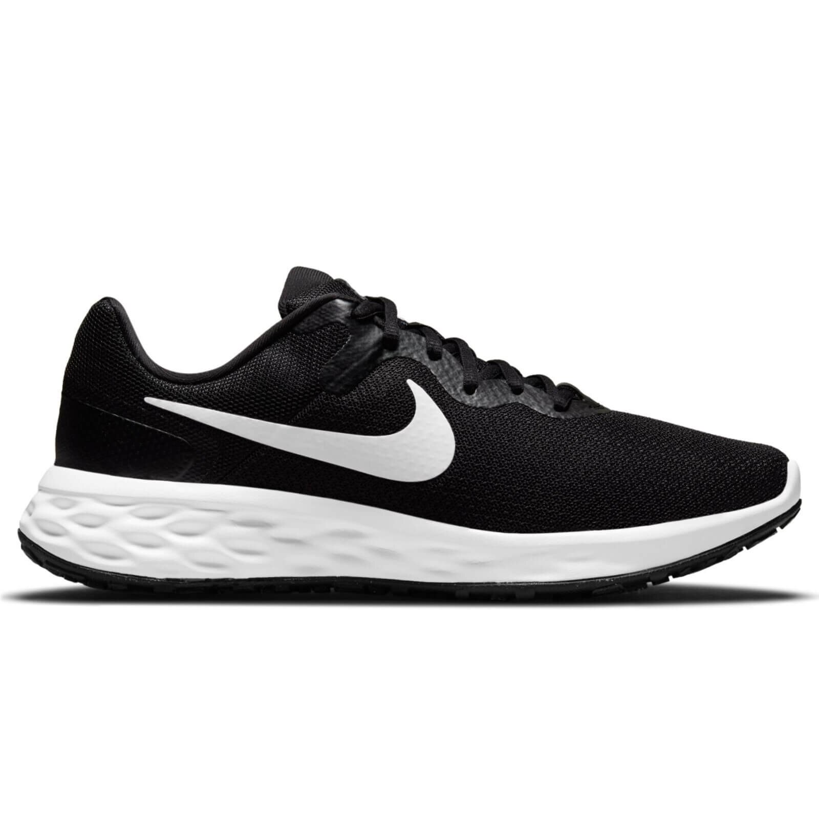 Black store nike revolution