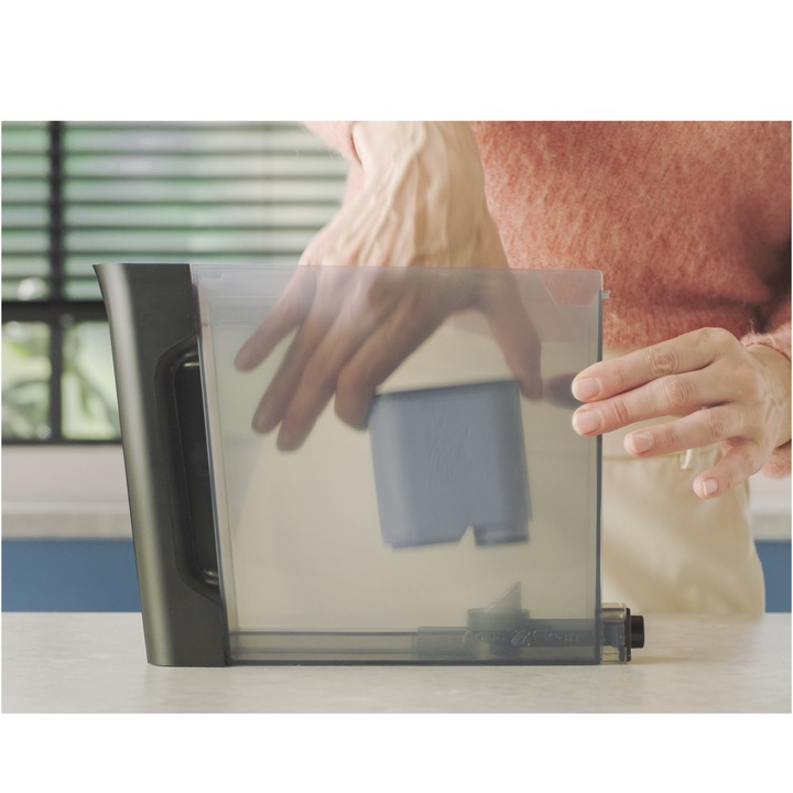 Espressor automat Philips seria 3300 EP3341/50, LatteGO, 6 tipuri de bauturi, ecran tactil intuitiv, Tehnologie noua SilentBrew pentru preparare silentioasa, Aplicatie HomeID, rasnita ceramica, negru