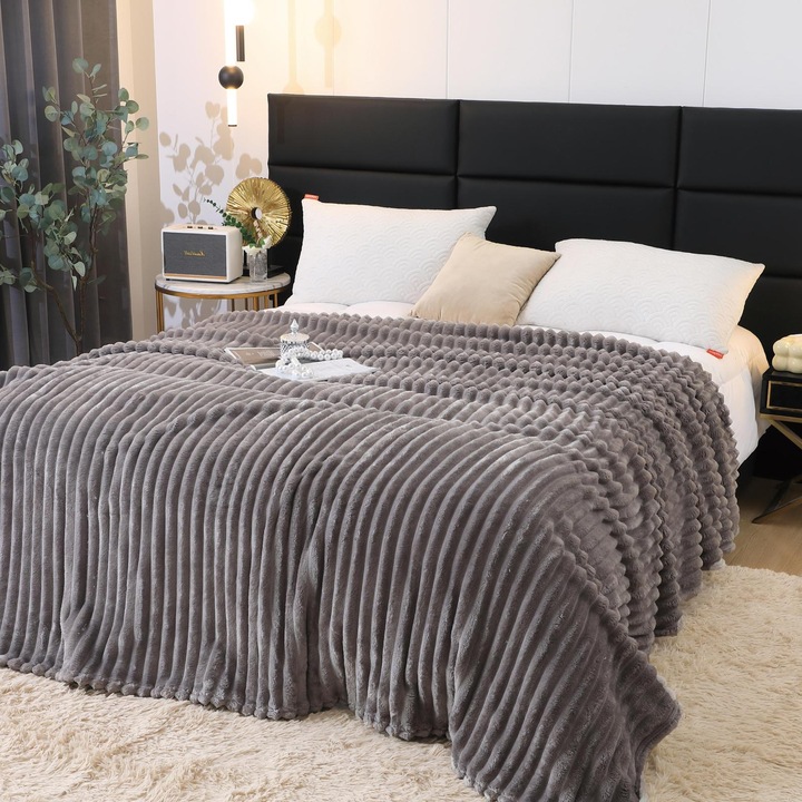 Patura cocolino pufoasa cu dungi, pat dublu, PCD-08, gri, 200 x 230 cm