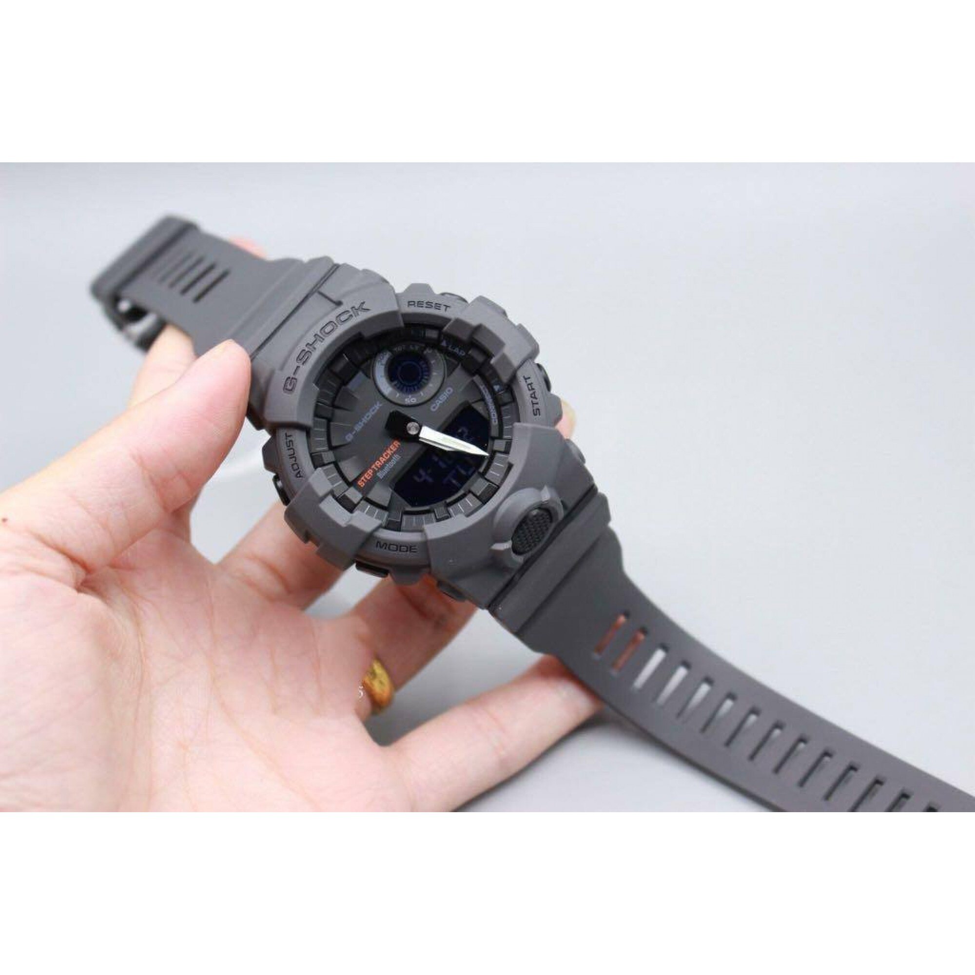 【atsu33】G-SHOCK GBA-800 カモフラージュグレー 国内正規品｜G-SHOCK｜GBA-800-8AJF｜グレー｜スマホBluetooth連携
