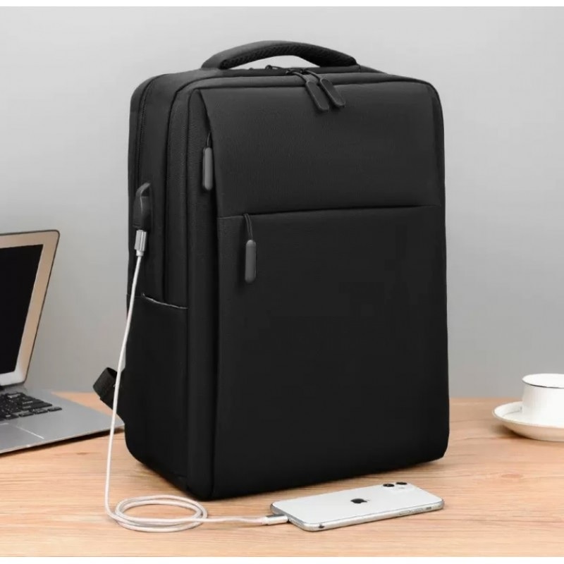 Rucsac Jayden pentru laptop, Poliester, Port de incarcare USB, Rezistent la apa, 15.6 inch, Negru
