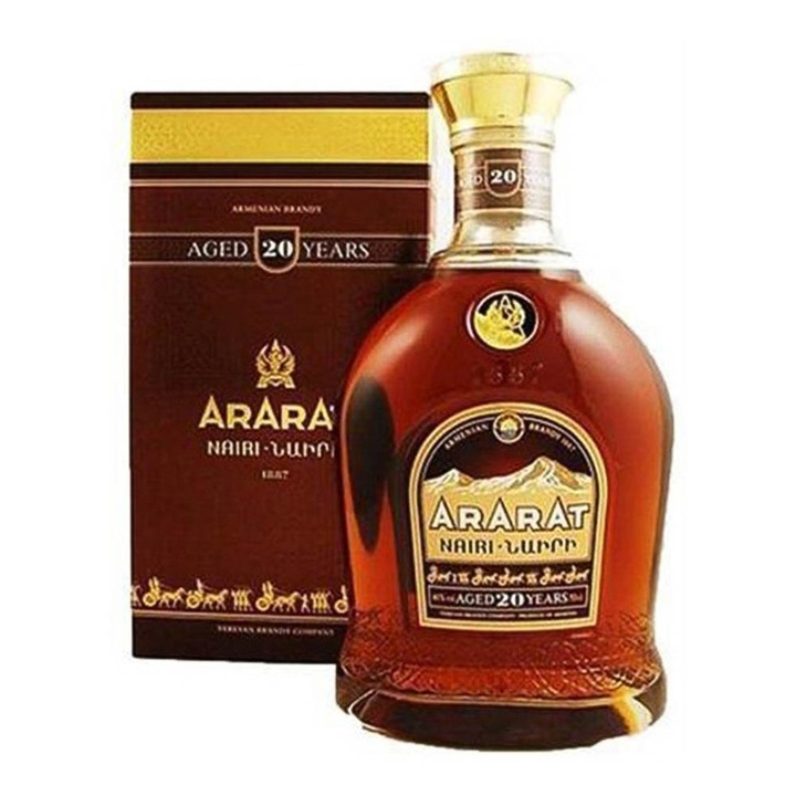 Ararat 20 éves Nairi Örmény konyak 0,7 dd. 40%